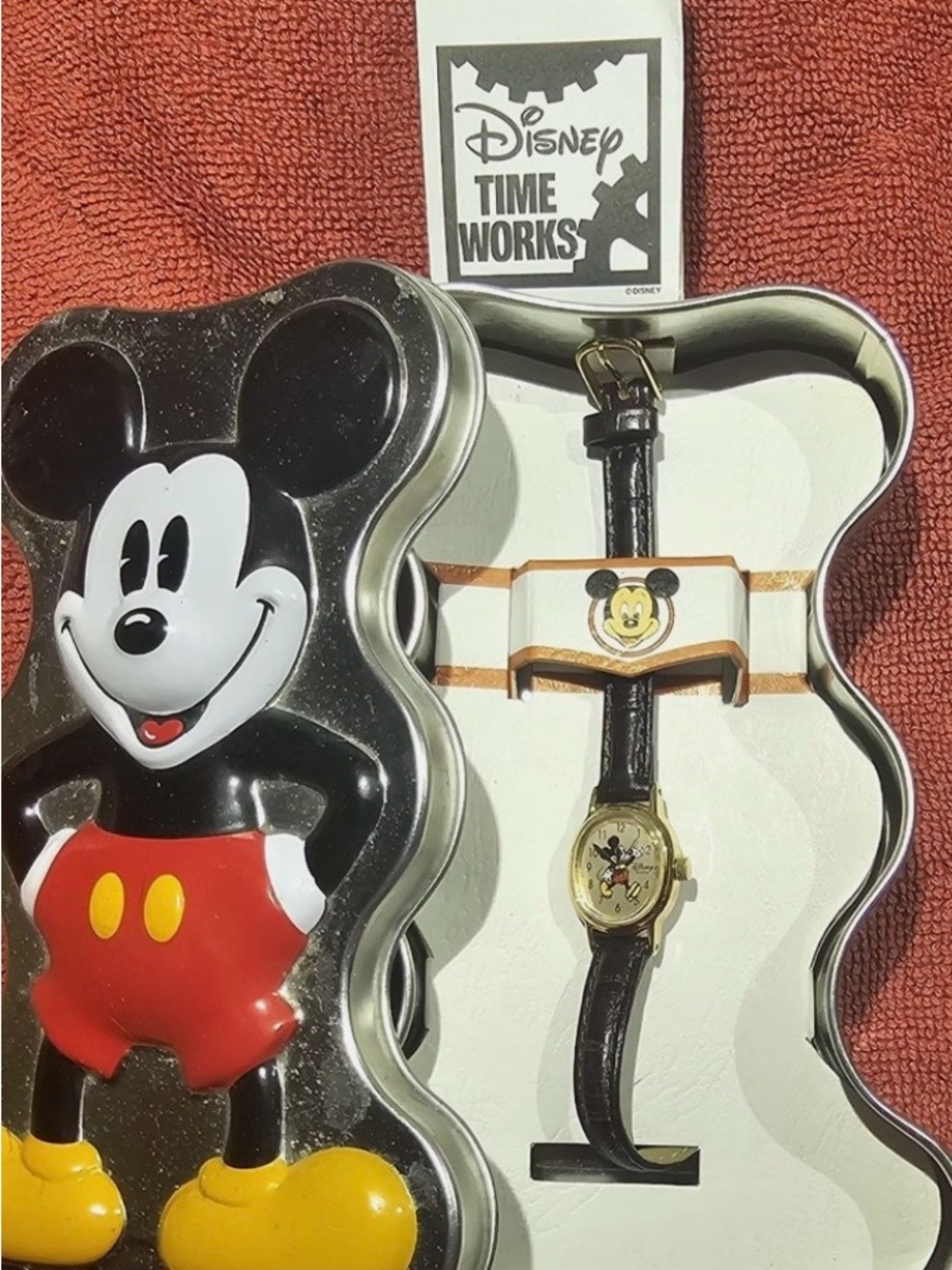 Vintage Disney Mickey & Minny Mouse watches. NEW